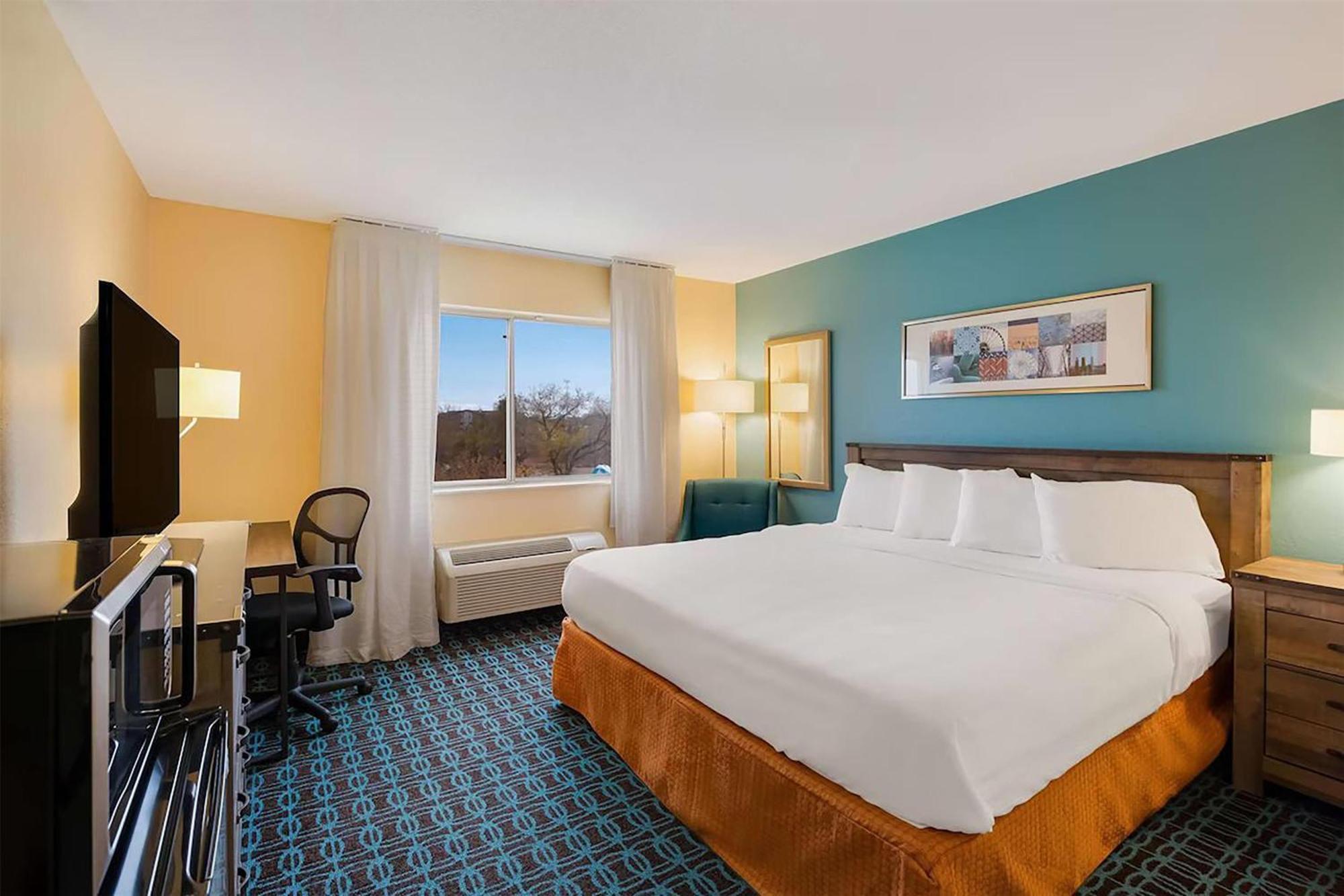Western Hotel Minot